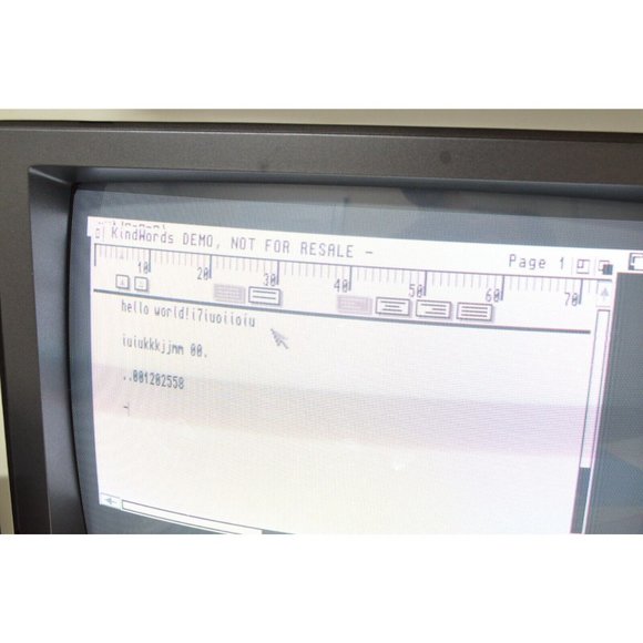 Amiga Kind Words Software 2.0 Word Processor Manual Disks FLOOR SAMPLE Commodore - Picture 5 of 7